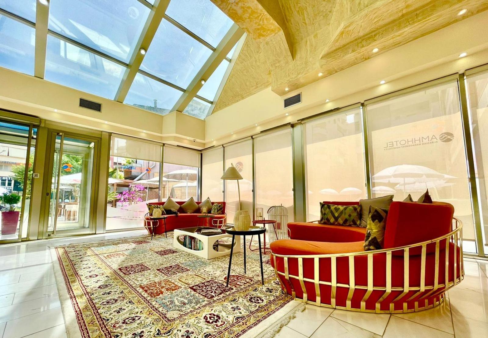 Amh Hotel Durres Bagian luar foto